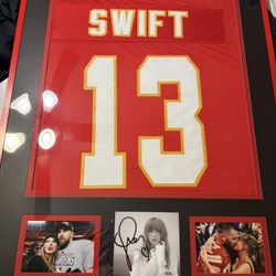 Authentic Taylor Swift Autograph