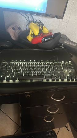 BlackWidow Lite RΛZΞR Keyboard.