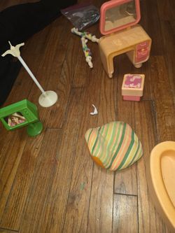 Vintage Barbie accessories
