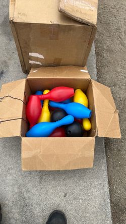 Plastic bowling set
