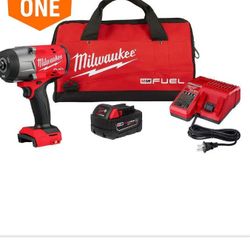 Milwaukee
M18 FUEL 18V Lithium-Ion Brushless Cordless 1/2 in. Impact Wrench w/Friction Ring Kit w/One 5.0 Ah Battery and Bag
