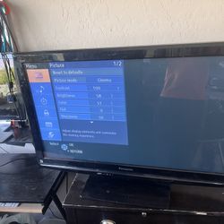 32 Inch TV