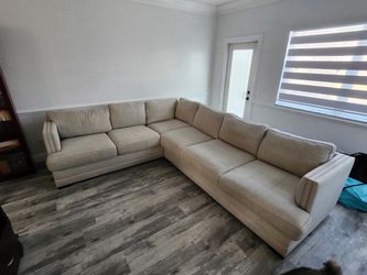 Sectional couch