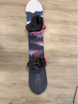 2023 Never Summer Lady FR snowboard 144 cm size 6