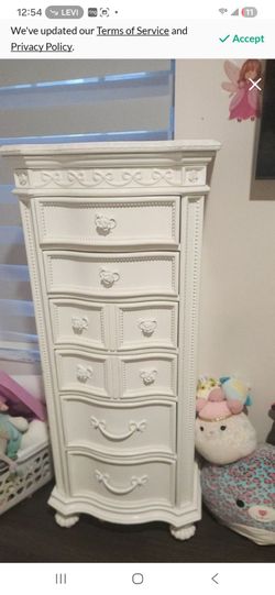 Disney Princess Dresser