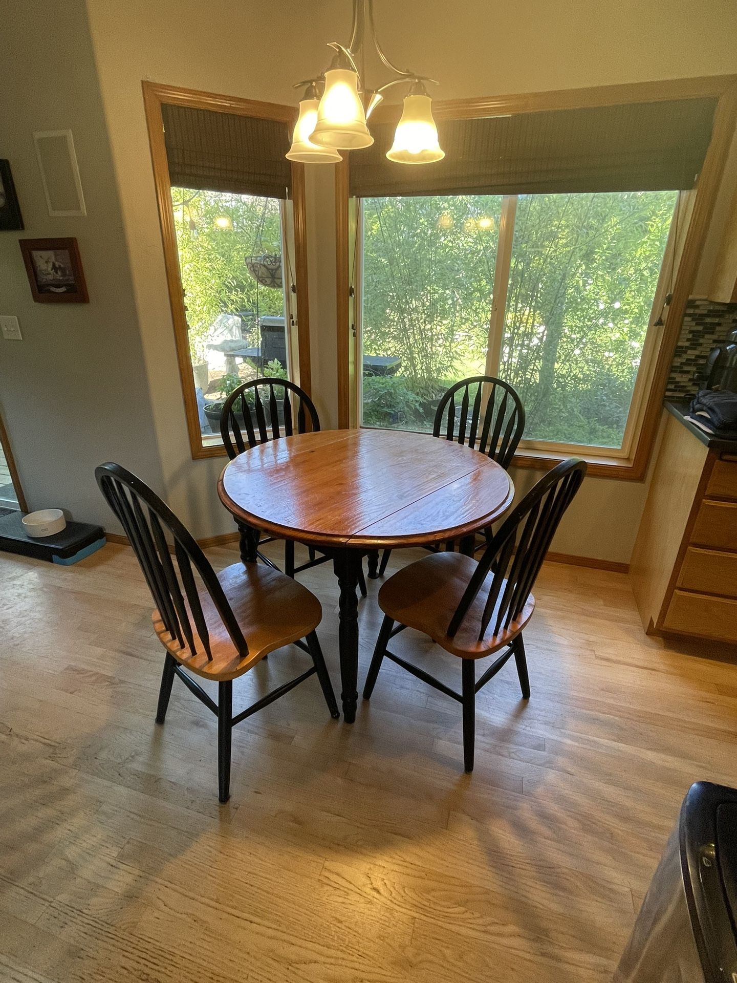 Kitchen Table And Chairs