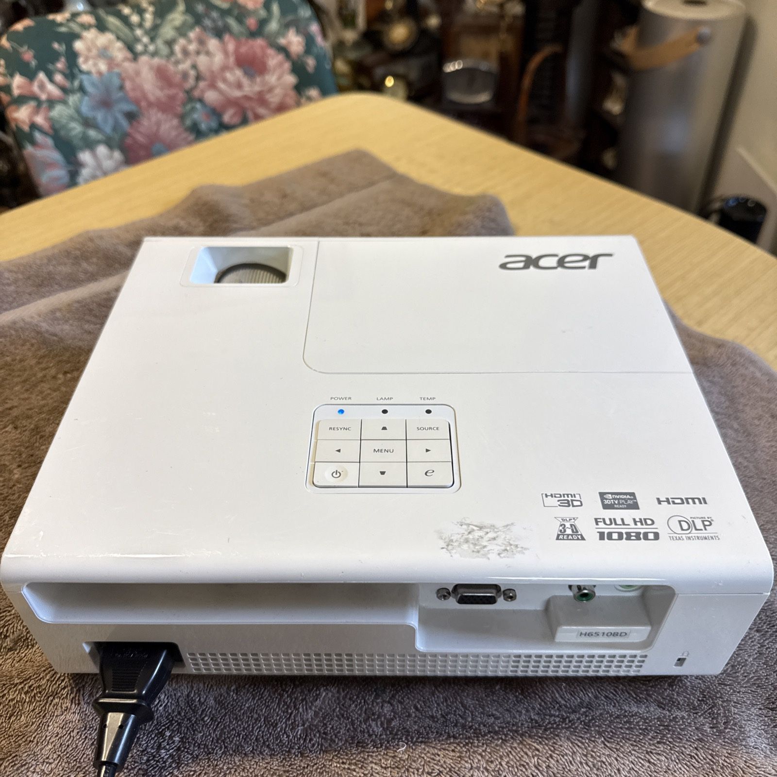 USED Acer H6510BD Full HD 1080P DLP Home Theater Projector model H1P1117