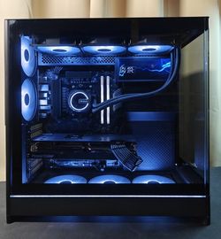 Custom Gaming PC - Ryzen 9 / RX 7900 GRE