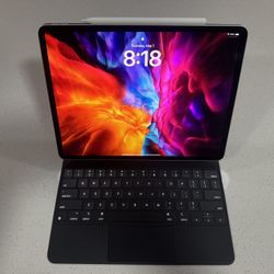 iPad Pro 12.9” 512GB 4th Gen - Apple Pencil & Magic Keyboard - Like New
