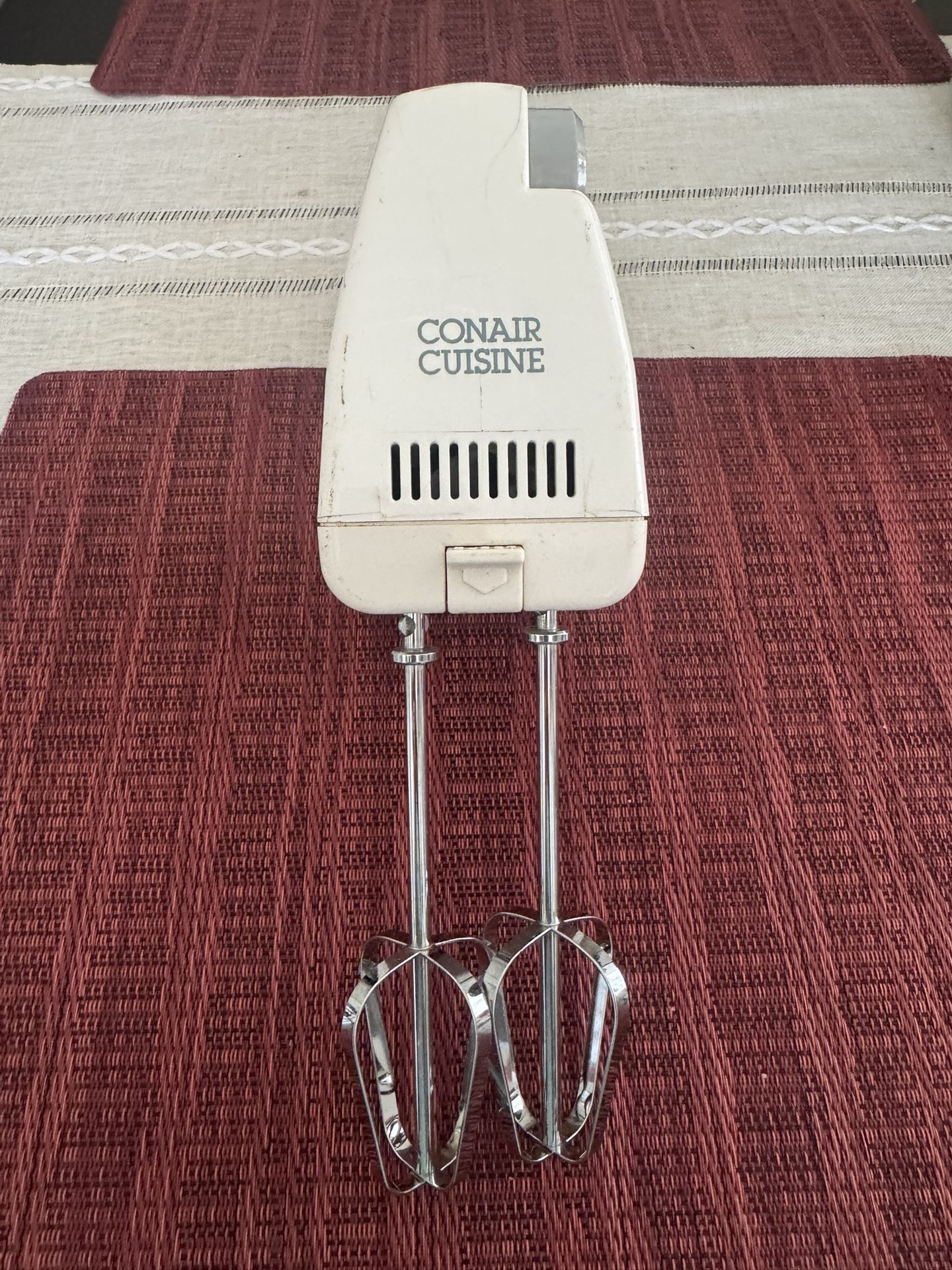 Vintage Conair Cuisine 5 Speed Hand Mixer