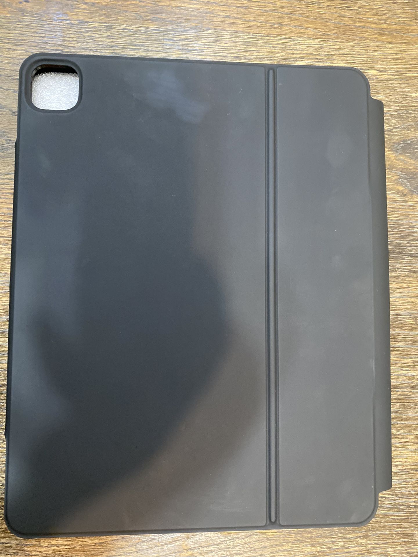 ESR Case w/ Keyboard iPad Pro 13 inch Magnetic Stand Black Rebound NO POWER BROKEN FOR PARTS OR REPAIR