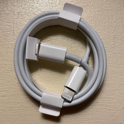 Apple cable USB-C to lighting