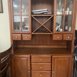 Move Out Sale Must Go