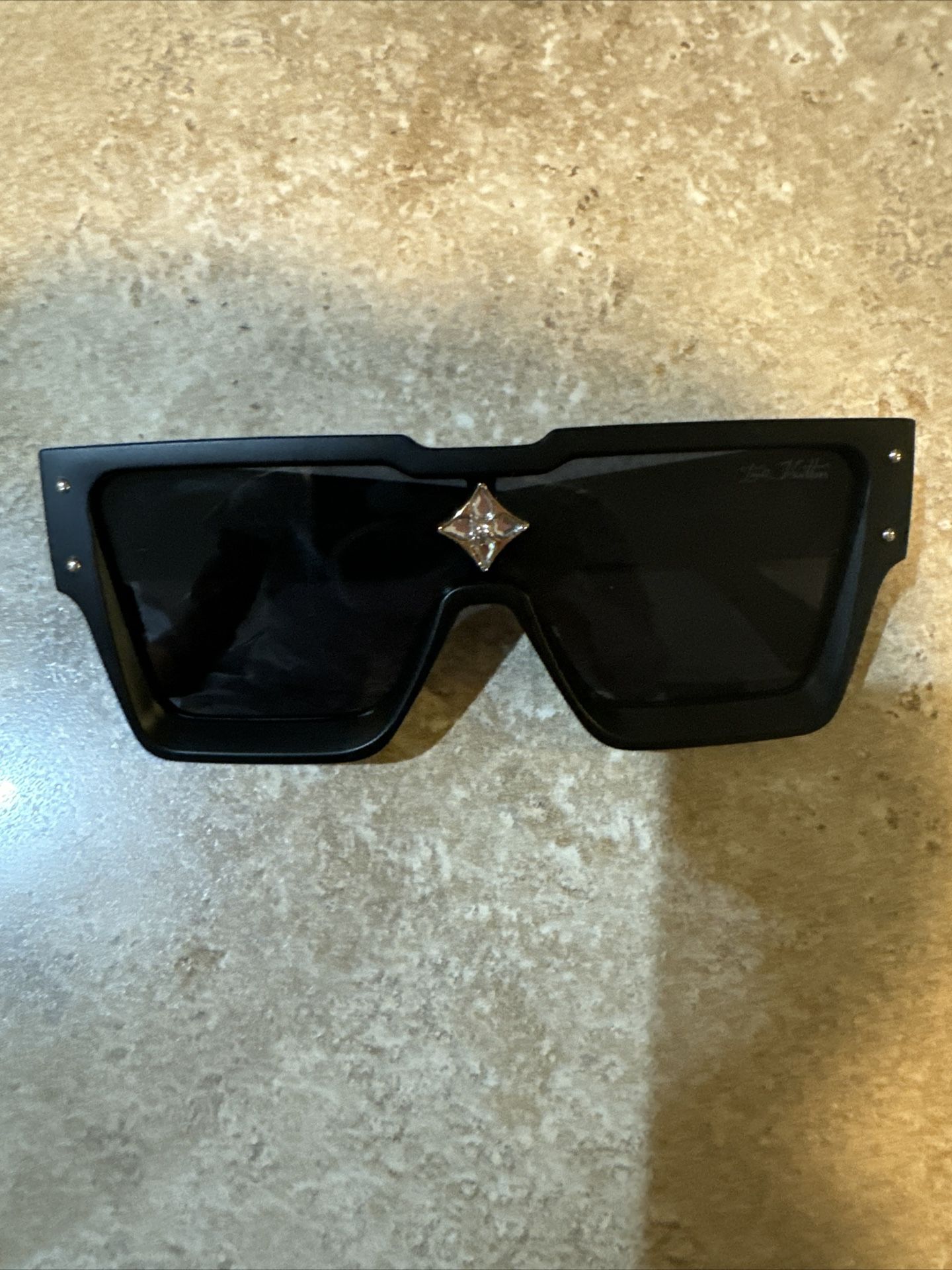 Louis Vuitton Cyclone Glasses Brand New 