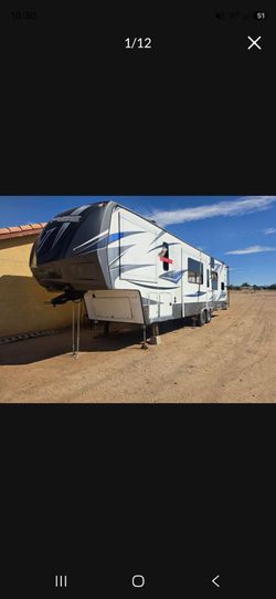 2016 dutchman Voltage toy hauler trailer V3305