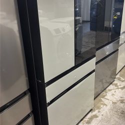 White Samsung Bespoke Family Hub 