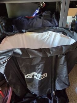 Inflatable portable ice bath