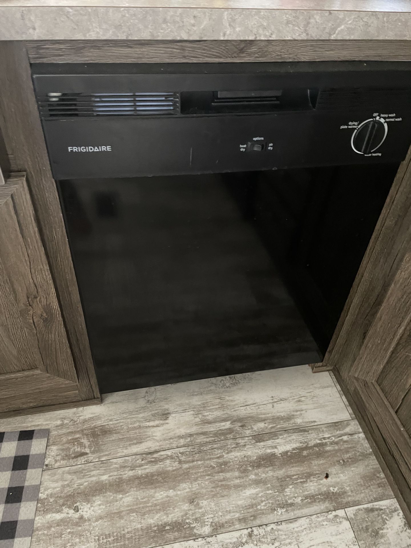 Frigidaire Dish Washer