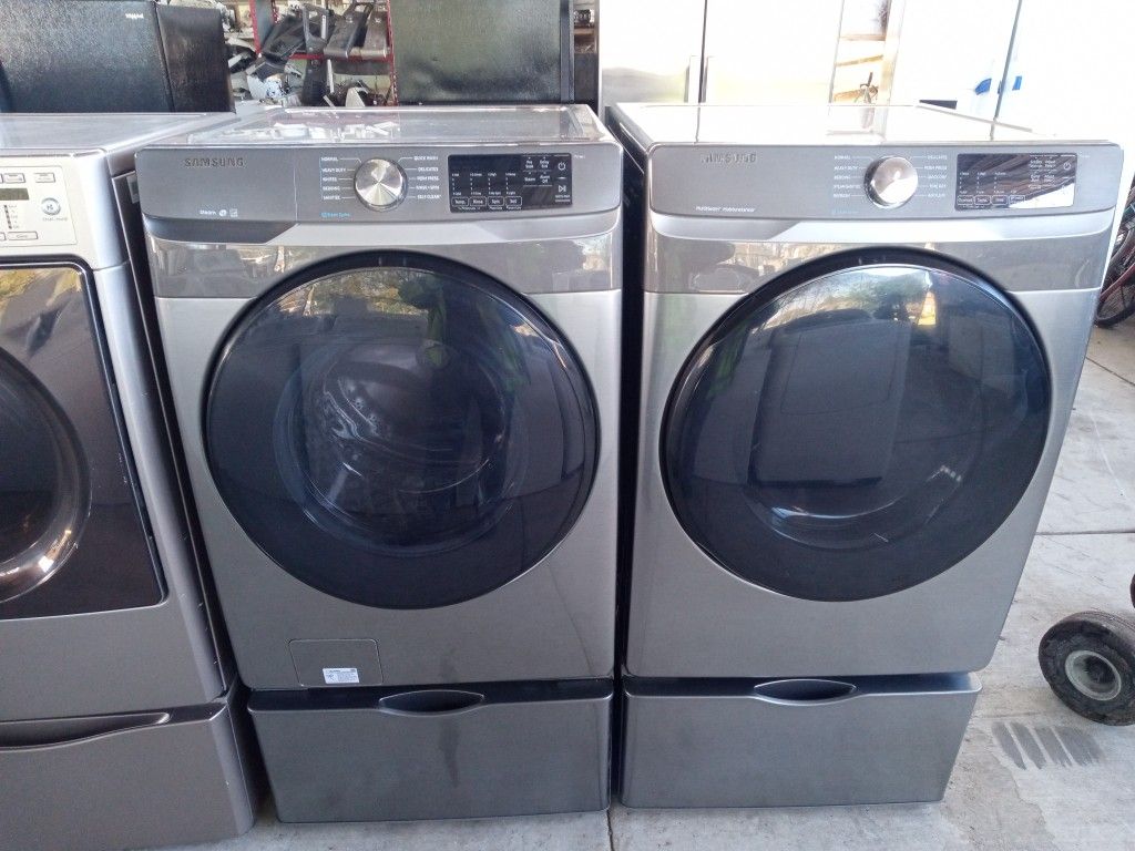 Samsung Washer And Electric Dryer Set
