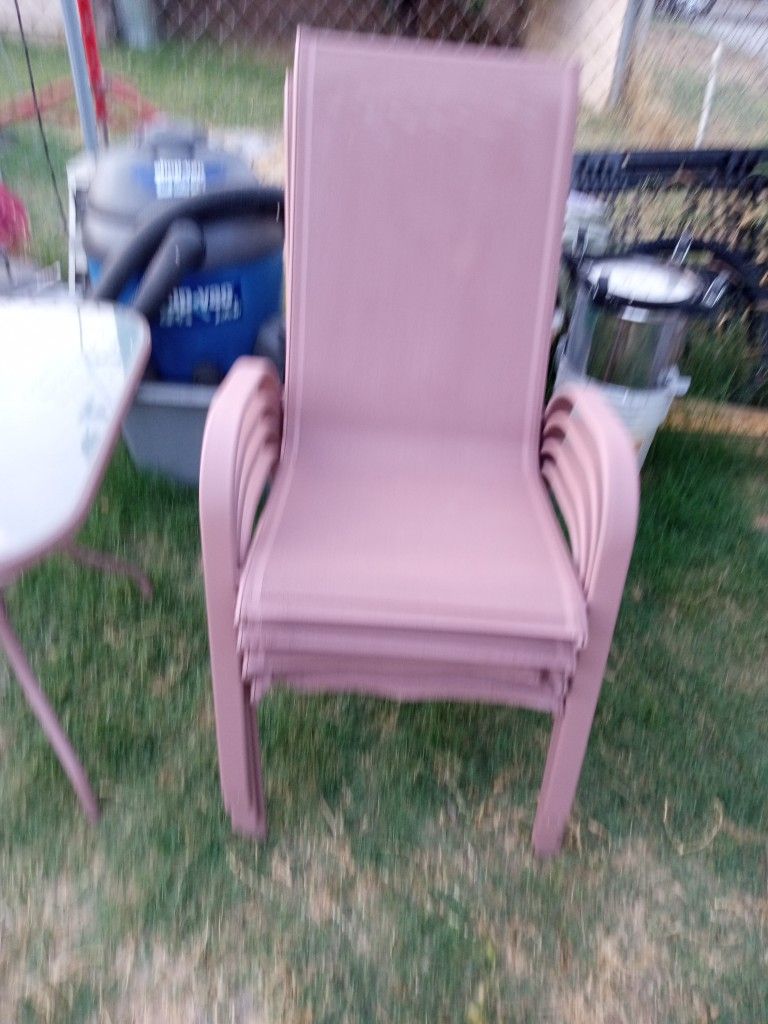 PATIO SET NICE 5 PIECES