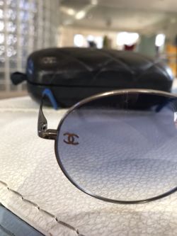Gorgeous Chanel Sunglasses new