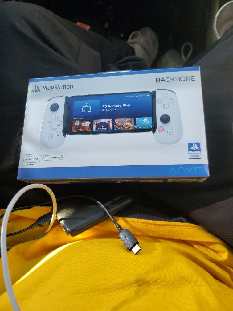 PlayStation 5 BACKBONE " IPhone "