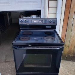 GE Black Glass Top Range (Stove/Oven) - Can Deliver 