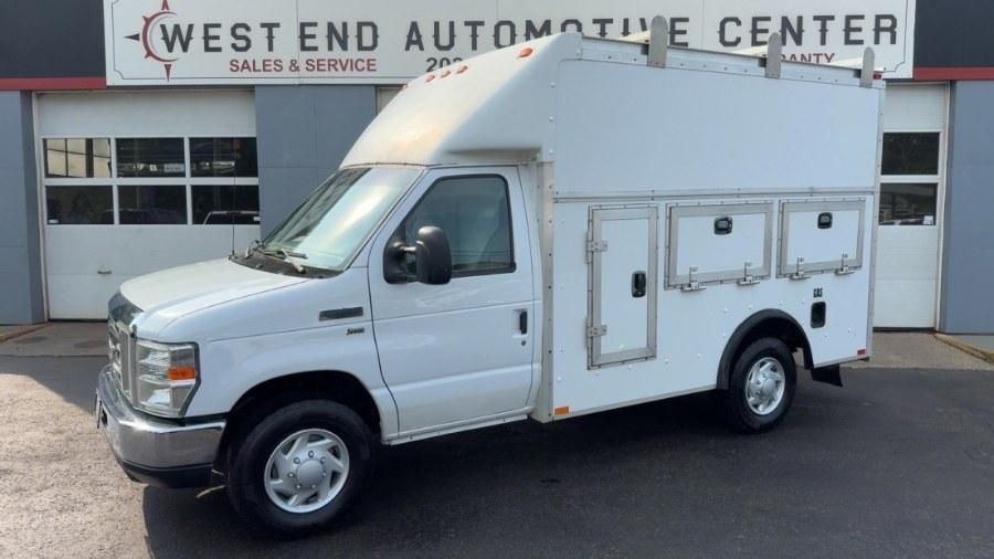 2013 Ford E-350 Cutaway