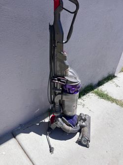 Dyson Ball Vaccum