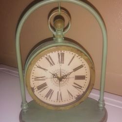 Brand New Vintage Style Clock!