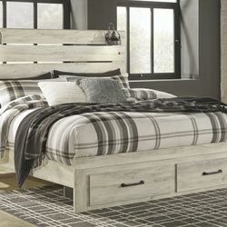 Cambeck Whitewash King Footboard Storage Bed

