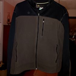 Mens Fleece Pull Over .new And Extra https://offerup.com/redirect/?o=U29mdC56aXA= Front 5 Inches