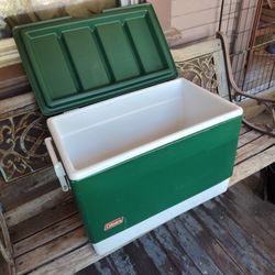 16x24x14 Coleman Vintage Cooler