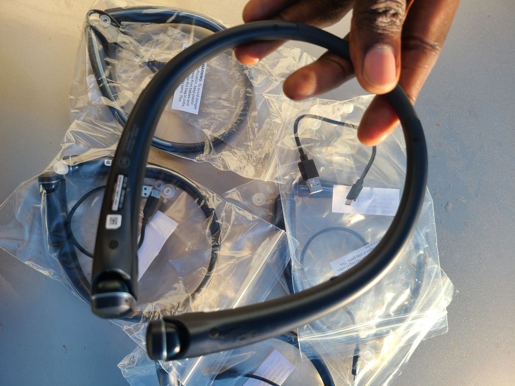 LG Tone Free HBS-F110 Bluetooth Wireless In-Ear Earbuds HEADSET