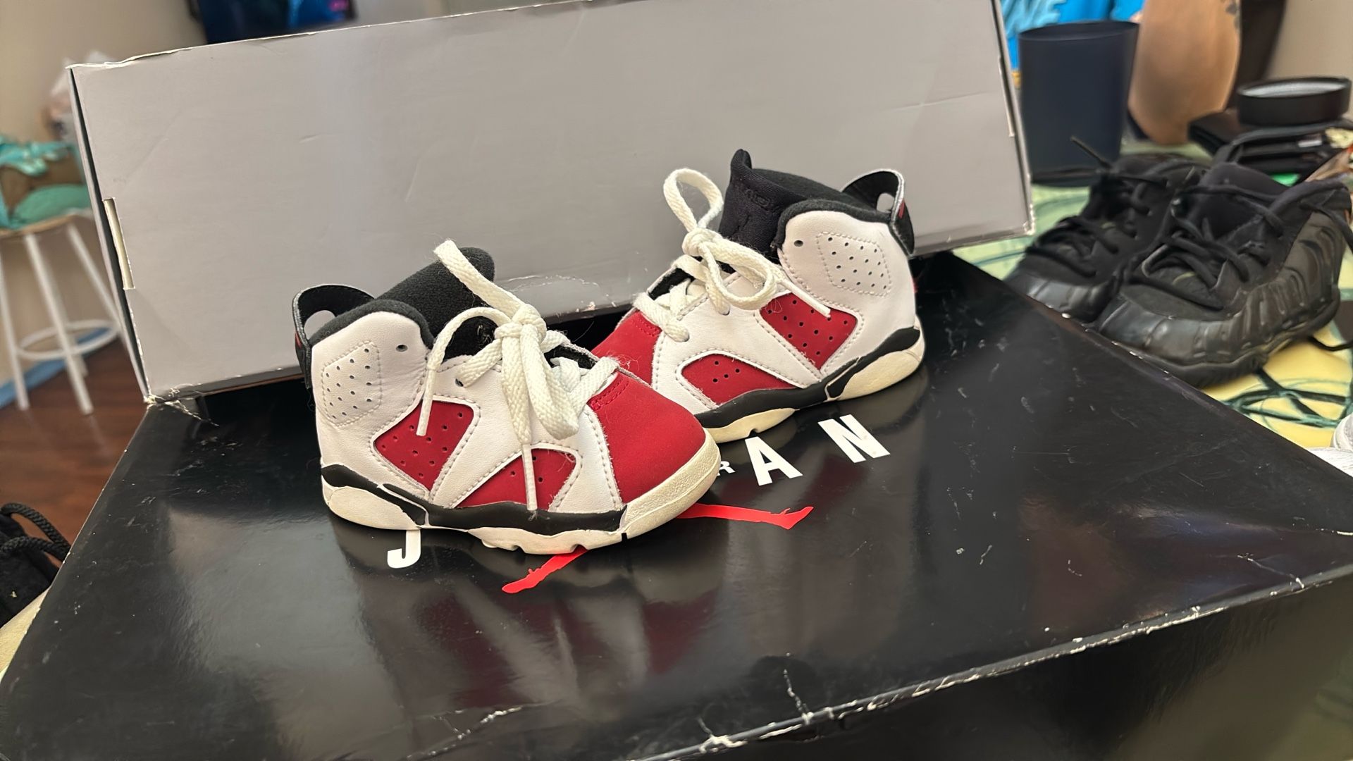 Size 5C Carmine Jordan 6s