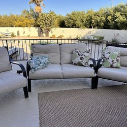 Gorgeous Patio Furniture Set!! 𝙈𝙐𝙎𝙏 𝙂𝙊! Delivery Available For Fee Sunbrella Brand: Cushions & Furniture 