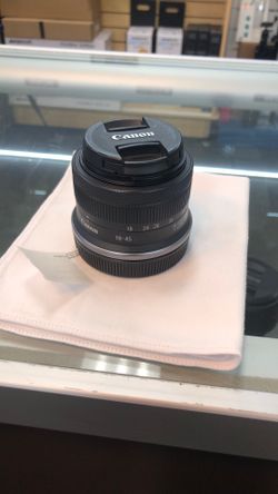 Canon RF S 18-45mm F/4.5-6.3 IS STM Lens Pre Owned
