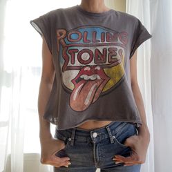 Genuine Rolling Stones Preowned Gray T-Shirt Custom Crop Cut, Women Size Large 