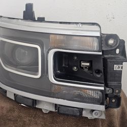 2013-2019 Ford Flex Xenon Headlights 