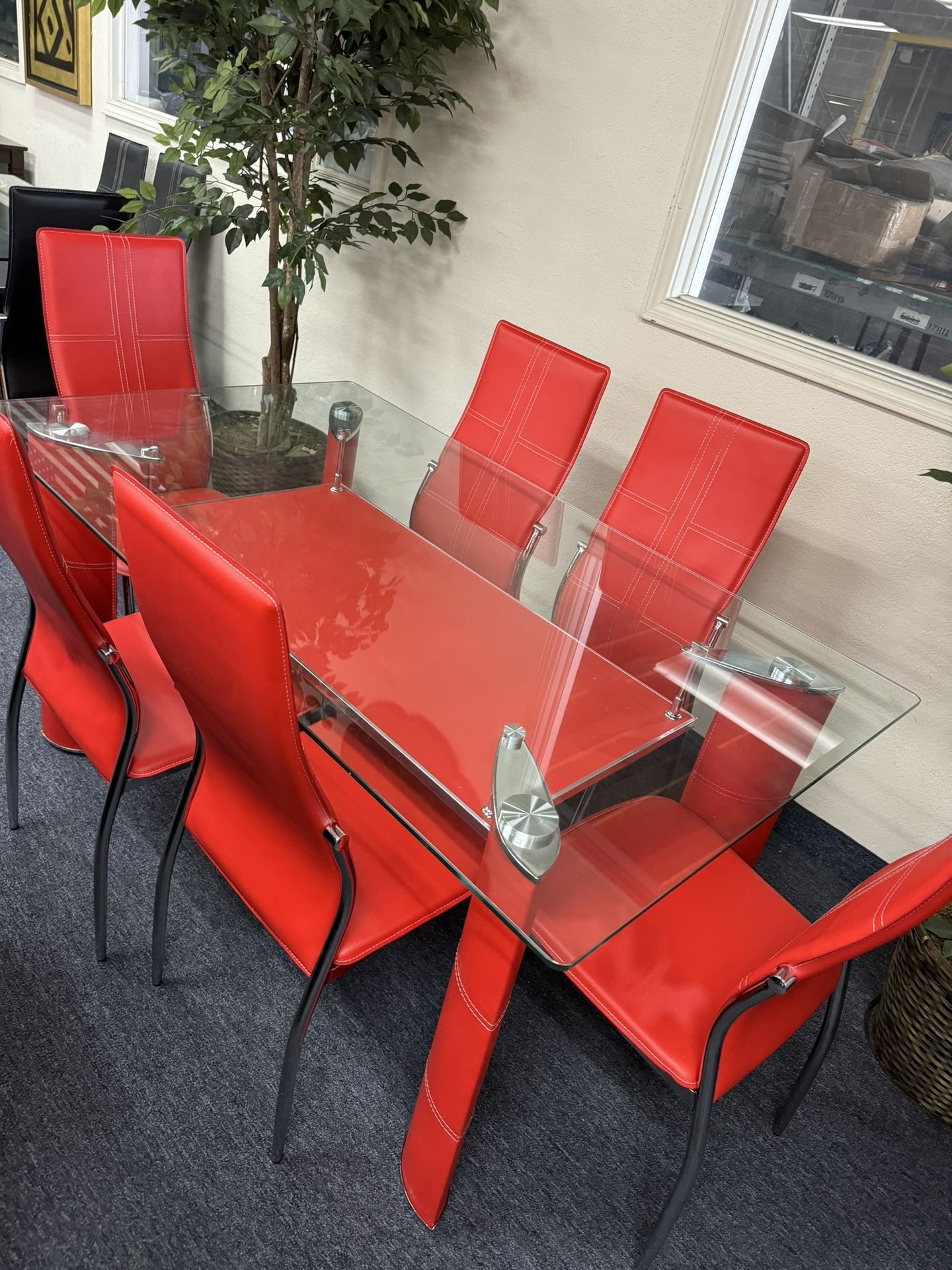 New Table With 6 Chairs For $489