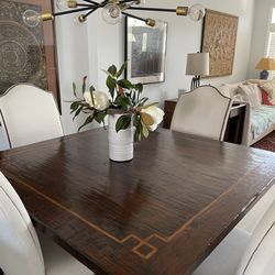 Hendredon Table And 4 Chairs