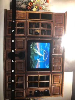 Entertainment center