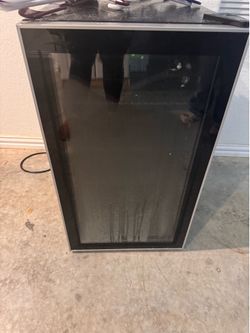 Mini fridge