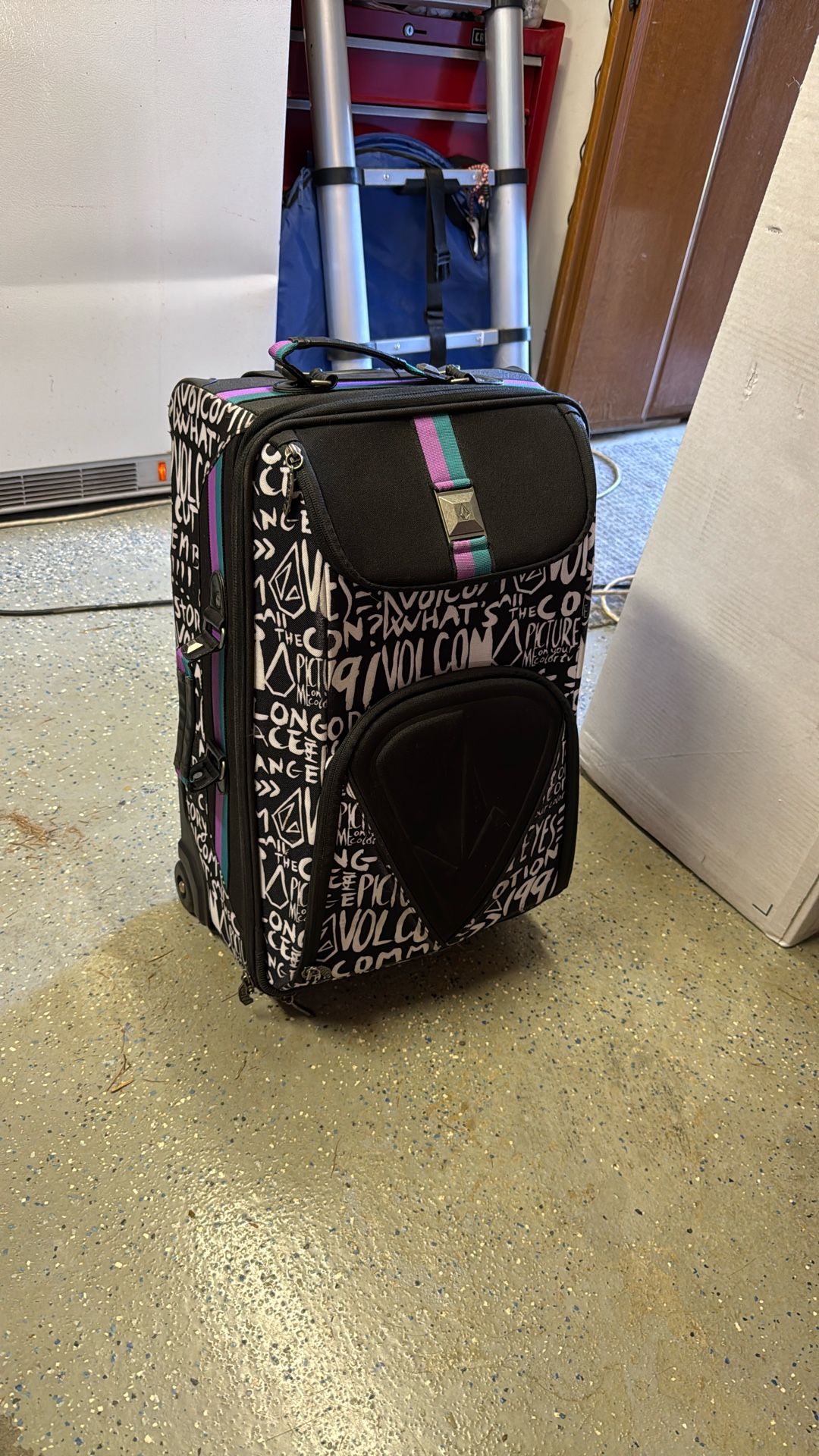 Volcom Suitcase Carry On Size