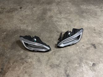 Tesla Model S Headlights