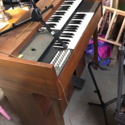 Old piano