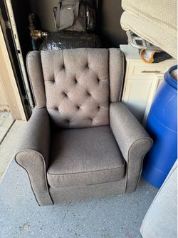Spinning / rocking chair