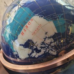 Giant Globe 