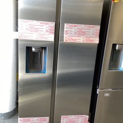 New Samsung Refrigerator Side By Side 36” Width/29” Depth/70” Height 