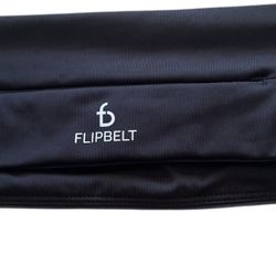 NWT FlipBelt Classic Edition Zipper Running Belt Black size M Zip Close Pockets